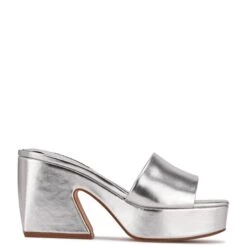 Nine West Oklee Platform Slide Sandals